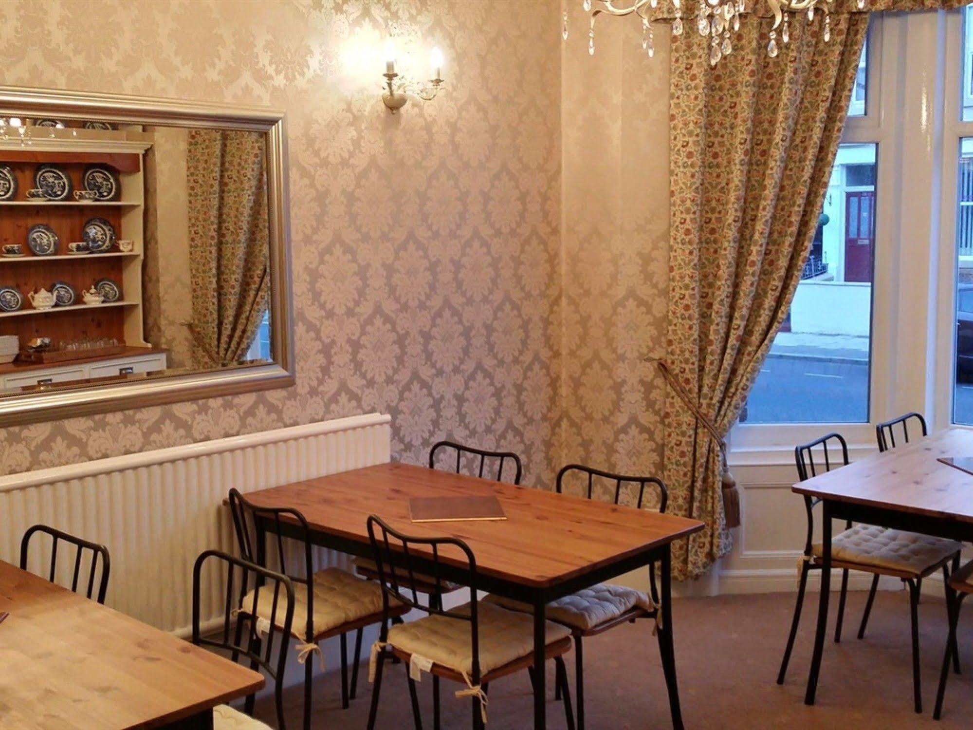 Eden House Bed & Breakfast Blackpool Exterior photo